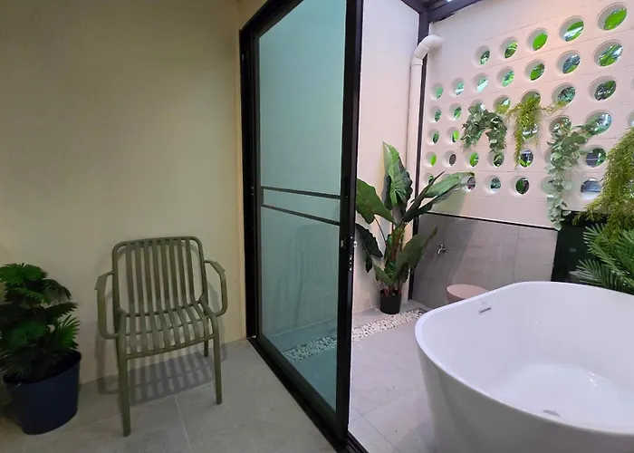 Townhouse Near Ladprao With Bathtub Apartment Bangkok