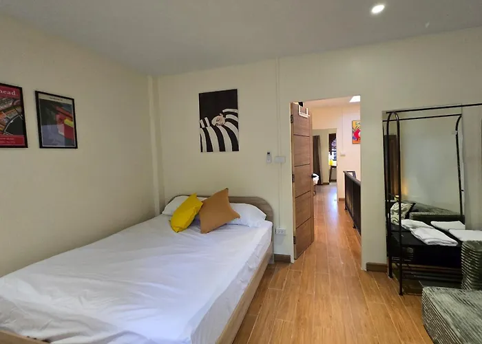 Townhouse Near Ladprao With Bathtub Apartment Bangkok