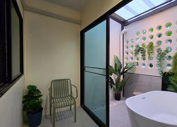 Townhouse Near Ladprao With Bathtub * Bangkok